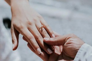 以冷爱，正确学习如何去爱（冷静观察，温暖付出，以爱为名，以心为本）