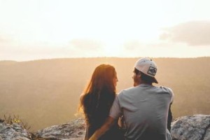 如何挽回因缺乏沟通而分手的男女关系（重视沟通，理解和信任是）