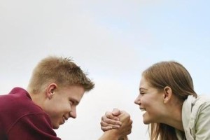 初恋家庭与婚姻选择（初恋的影响和婚姻的抉择）