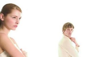 如何解决男友冷暴力的问题？（探究男友冷淡的原因与解决策略）