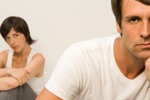为什么50岁男人容易婚外情？（探究男人中年危机引发的婚外情现象）