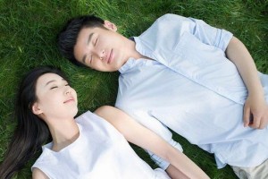 挽回男人的心——如何应对男人想分手的征兆（15个有效招式，让爱情重新燃起）