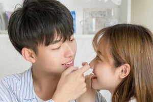 反复分手复合的挽回策略（如何在现在的冷淡中再次挽回TA的心）