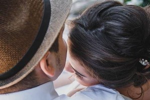 以分手如何挽回？做到这些让你轻松挽回爱情！（15个步骤带你一步步挽回心爱的人！）