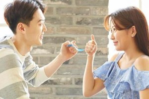 老婆出轨怎么办？——30年婚姻危机（如何面对老伴精神出轨？——婚姻危机求解）