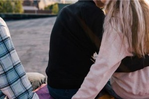 婚外恋分手后的和解概率及时间分析（以婚外恋分手多久和解的概率大吗？）