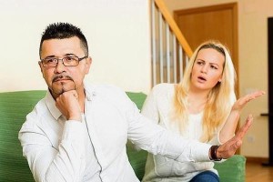 老公出轨后女人最愚蠢的举措（千万不要这样做，否则后果自负！）