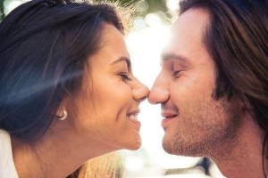 男生如何挽回失去的恋情？（15个实用技巧教你成功挽回爱情！）