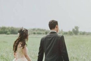 聪明女人如何让男人服软（掌握这些技巧，你也可以成为他心中的女王）