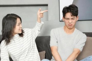 小气导致分手？教你走出小气情结，挽回感情（15个实用方法帮你改掉小气毛病，获得更幸福的爱情生活）