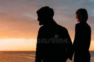 情侣冷战，如何化解？（15个实用方法教你恢复关系，增进感情）