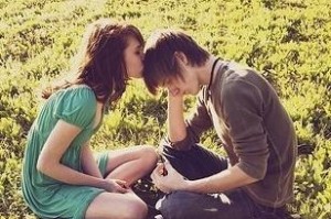 二次吸引男生，成功挽回复合男友的15个步骤（打造迷人自信的你，赢回他的心）