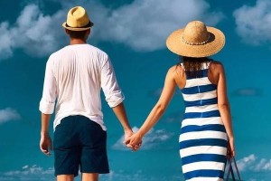 外遇如何影响婚姻关系？（对于以老公长时间外遇的妻子，是否该离婚？）
