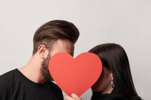 如何用正确的方法挽回分手对象？（15个步骤，让你重获爱人的心）