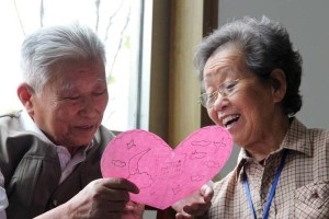 和父母的信仰冲突下如何维护婚姻（以冷爱的方式化解教派分歧）