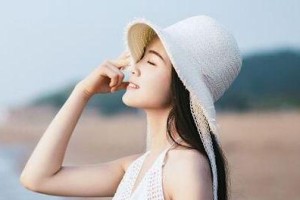 女友和别人暧昧怎么办？（面对女友出轨的正确处理方式，教你化危为机）