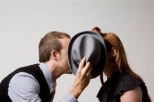 当老公出轨，我们该怎么办？（孩子纠结，家庭矛盾加剧，如何处理？）