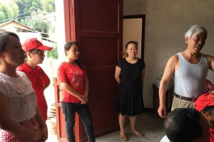 弱势群体需要你的关注（让我们共同关注弱势群体，为他们发声）
