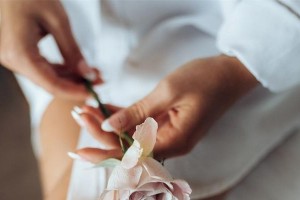 爱上已婚男人，他不让我生孩子，该如何抉择？