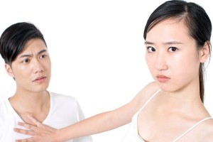 如何挽回男友的心（应对男友变心的7个有效方法）