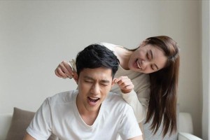 老婆出轨了，怎么办？（如何面对外遇及修复婚姻）
