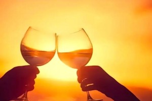 16周年纪念日，携手共创美好（用爱与坚持诠释真正的幸福）