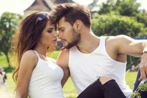 婚姻背叛（以结婚后发现一方出轨，你会原谅对方吗？）